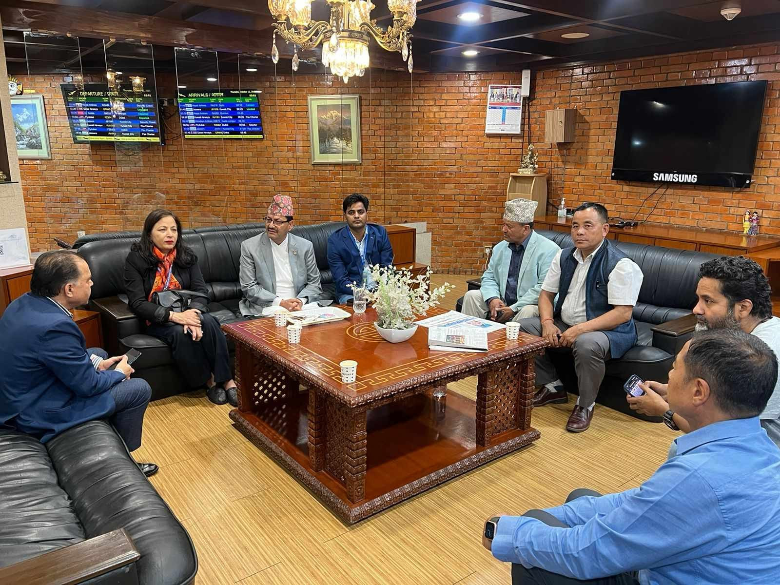नेपालीलाई स्वदेश ल्याउन परराष्ट्रमन्त्री आफैँ गए इजरायल
